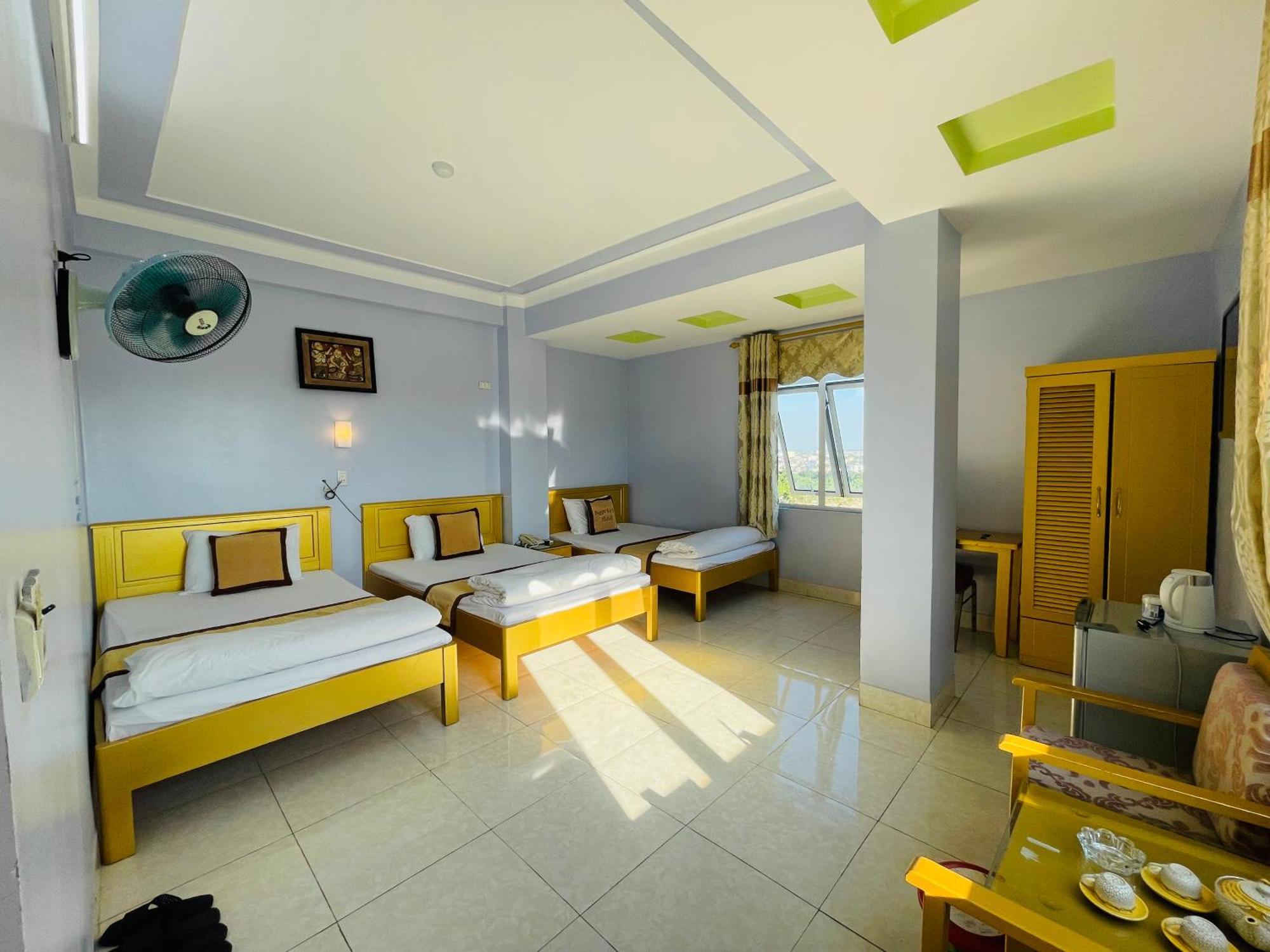 Khach San Ngoc Ly 8 Hotel Thanh Hoa Exterior photo