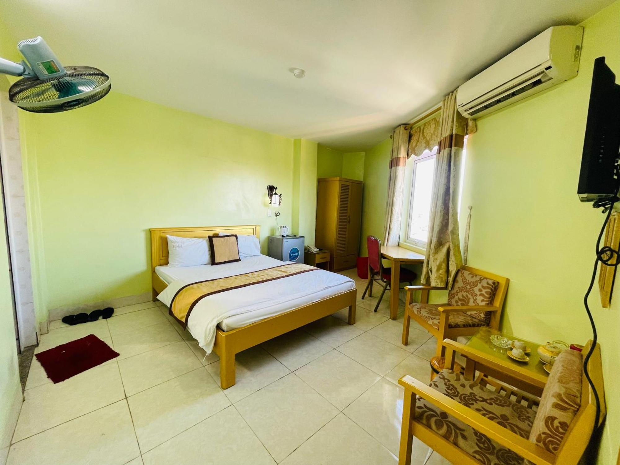 Khach San Ngoc Ly 8 Hotel Thanh Hoa Exterior photo