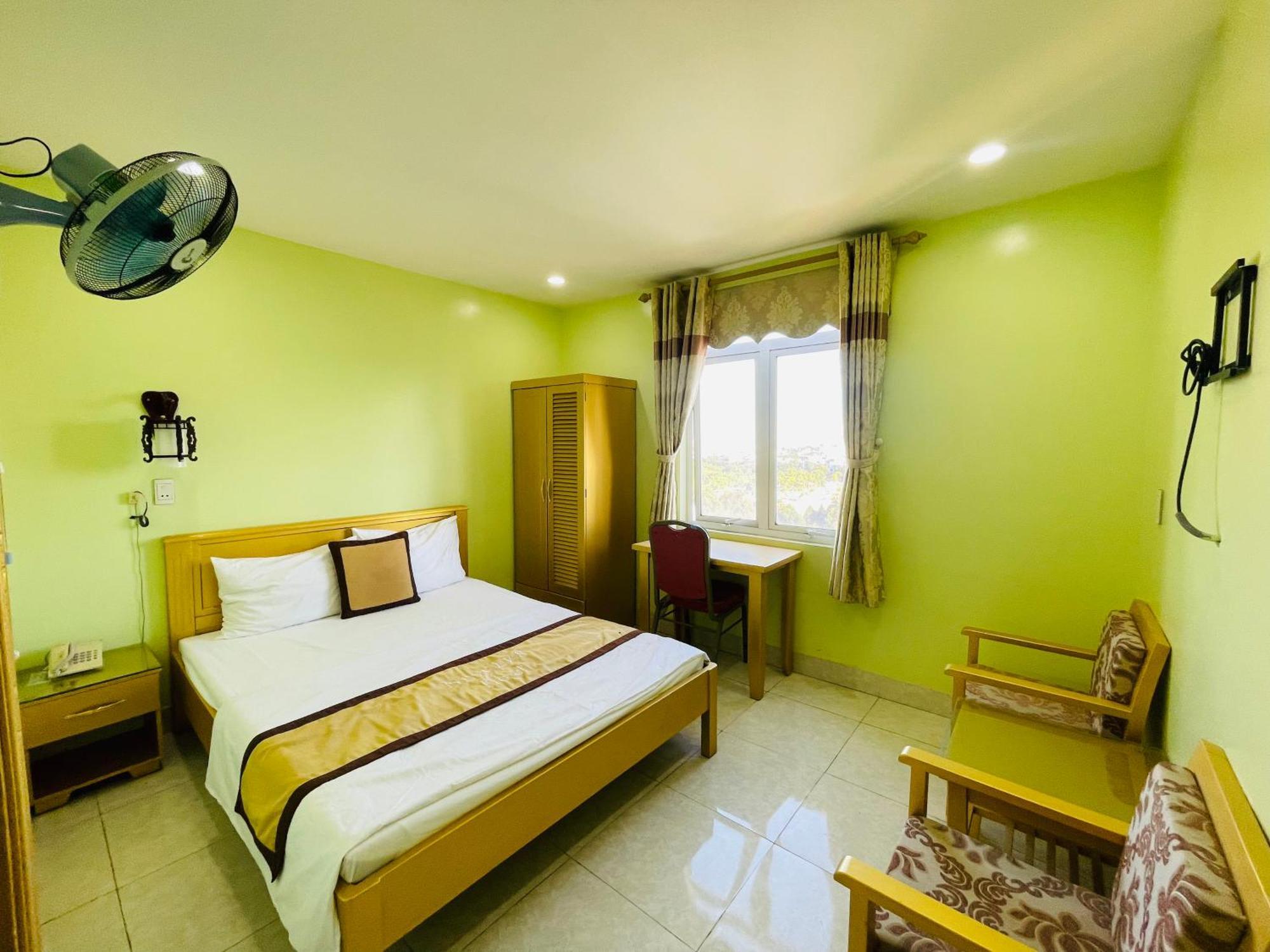 Khach San Ngoc Ly 8 Hotel Thanh Hoa Exterior photo